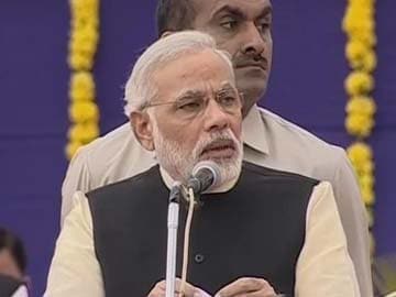 Narendra Modi's pet project threatened by farmers opposing land acquisition