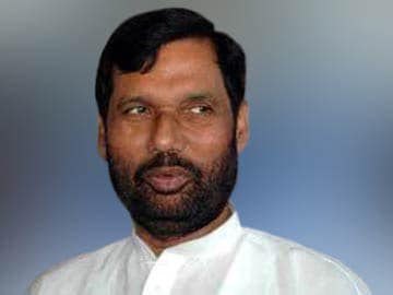 Ram Vilas Paswan to team up with Rashtriya Janata Dal, Congress for Lok Sabha elections