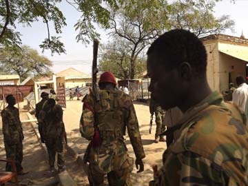 South Sudan government and rebels sign ceasefire deal