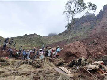 Bolivia mudslide buries village; four dead, nine missing