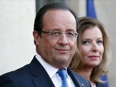 Sans first lady, French leader to US on business