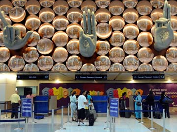 Passengers flying into India now have to declare over Rs 10,000 in new immigration form