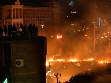 Fresh assault on protesters by riot police in Kiev, 25 dead