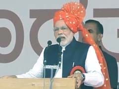 In Karnataka, Narendra Modi mocks Sonia, Rahul as 'Nakli Gandhis'
