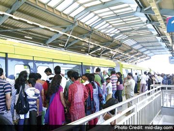 Mumbai monorail has gone the 'local train' way: Commuters 