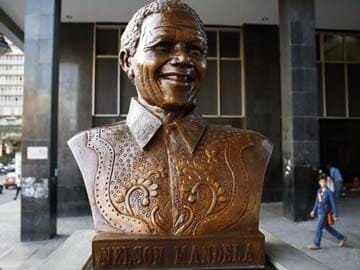 Nelson Mandela's will due to be read later on Monday