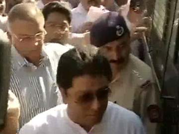 Politician Raj Thackeray detained en route to toll plaza in Mumbai