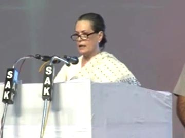 We want unity, they want uniformity: Sonia Gandhi hits out at BJP in her speech in Kerala