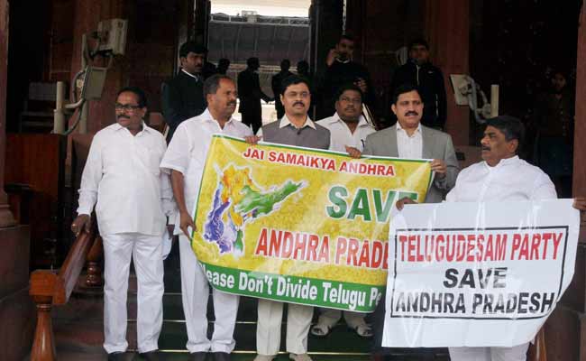 For Telangana push, Congress expels six MPs: 10 developments