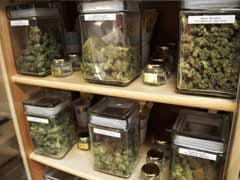 US to let banks do business with licensed pot shops