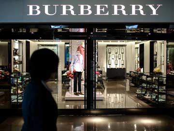 Hong Kong shoplifter steals $130,000 alligator coat from Burberry