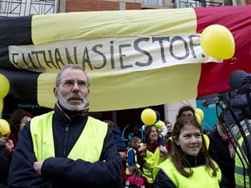Belgian lawmakers extend euthanasia to children