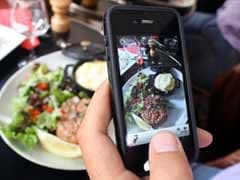 French chefs rebel against 'food porn' photos
