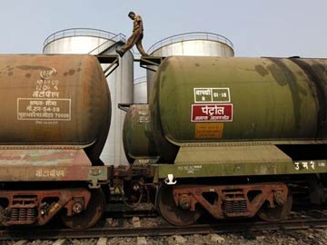 India ready to pay $1.5 billion to Iran for oil: official