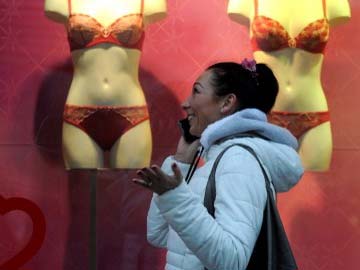 Russians up in arms at ban on lacy lingerie