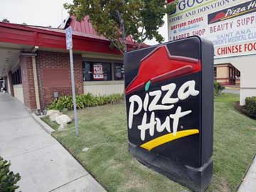 West Virginia Pizza Worker Caught Urinating In Sink Fired