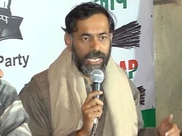 Yogendra Yadav, others file election nominations from Gurgaon