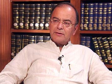 Arun Jaitley hit outs at Arvind Kejriwal for media comments