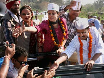 Arvind Kejriwal campaigns for Gul Panag in Chandigarh