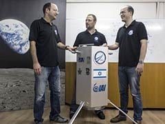 Israeli scientists shoot for the moon with dishwasher-sized spacecraft