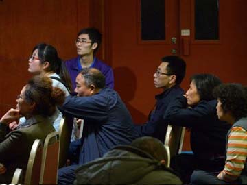 Chinese MH370 relatives threaten 'hunger strike'