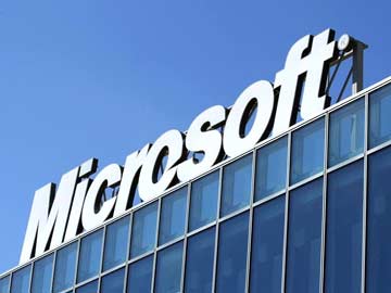Ex-Microsoft employee charged with leaking trade secrets to blogger