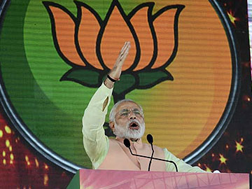 Narendra Modi accuses Congress of making false promises in its manifesto