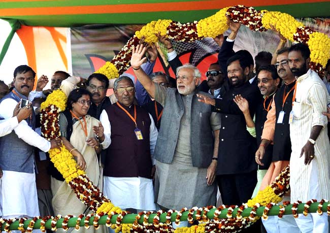 Narendra Modi takes dig at Nitish Kumar, says Ram Vilas Paswan no hypocrite 'like some'