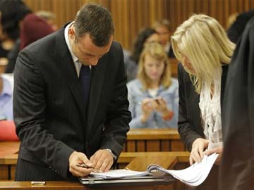 Witness breaks down at Oscar Pistorius murder trial