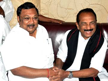 Vaiko meets suspended DMK leader MK Alagiri, seeks support