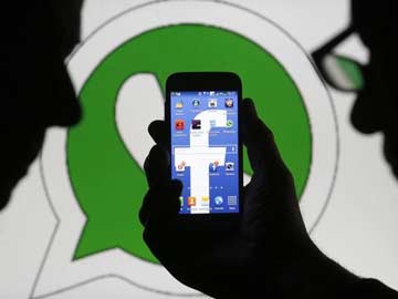 Privacy groups ask regulators to halt Facebook's $19 billion WhatsApp deal