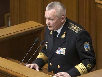 Russian forces build up in Crimea, now number up to 22,000: Ukraine defence minister