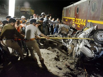 Agra: Train rams into car at unmanned crossing; one killed
