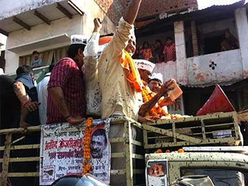 In Varanasi to challenge Narendra Modi, Kejriwal faces egg, ink attack