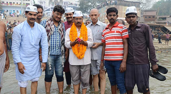 Sushil Kumar Shinde, who called Arvind Kejriwal 'mad', is not withdrawing his comment