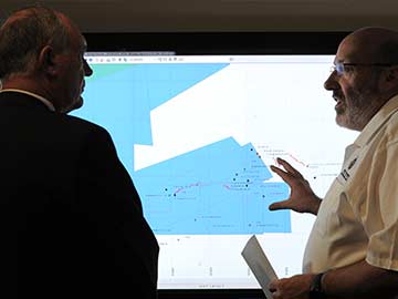 Rain could hamper search today for missing Malaysia Airlines jet