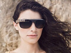 Ray-Ban maker Luxottica clinches Google Glass deal