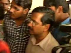 Arvind Kejriwal says he was stopped by police in Narendra Modi's Gujarat