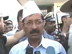 Elections 2014: Arvind Kejriwal's Bangalore road show draws curious crowds