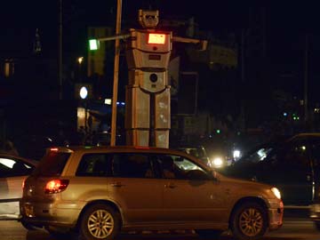 Can robots ease traffic chaos? This city experiments
