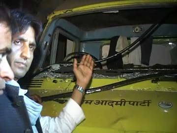 Attacked by Congress workers in Amethi, alleges Aam Aadmi Party's Kumar Vishwas