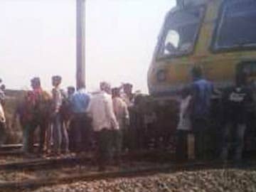 Thane: One dead, nine injured in local train accident