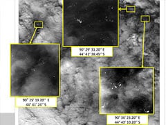 Thai satellite finds 300 floating objects in search for MH370