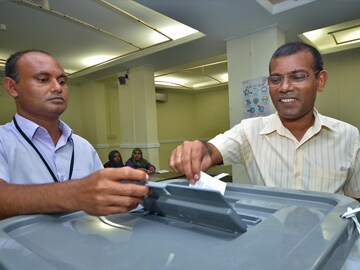 Maldives holds parliamentary polls despite delay fear