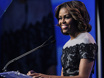 Michelle Obama plans to avoid politics on Beijing visit 