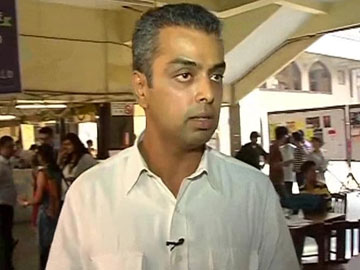 Milind Deora faces Sena, MNS men, AAP nominee in South Mumbai