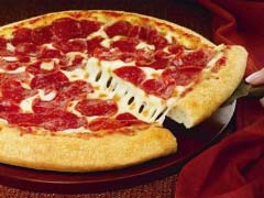 Pizza served with Mexican slang causes stir in US border states