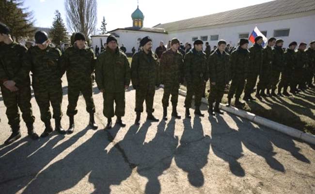 US prepares sanctions on top Russian officials over Crimea invasion