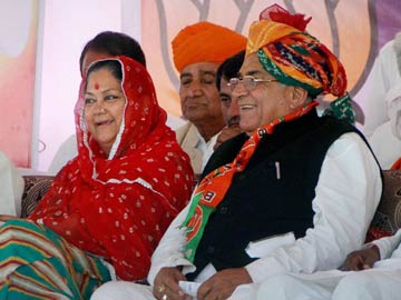 Vasundhara Raje flaunts Sonaram, reminds Jaswant Singh of 'family values'