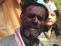 AAP leader Yogendra Yadav's face smeared with ink at Delhi event